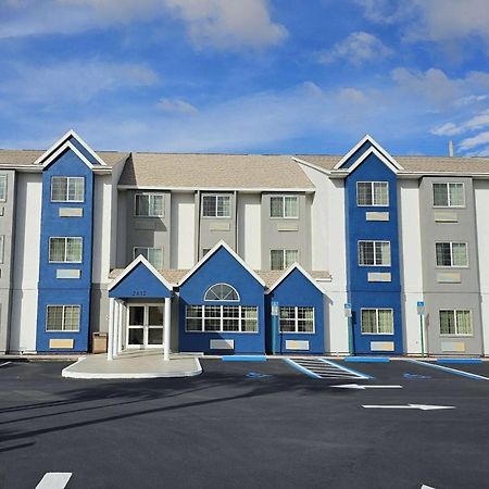 Microtel Inn & Suites By Wyndham Bushnell Luaran gambar
